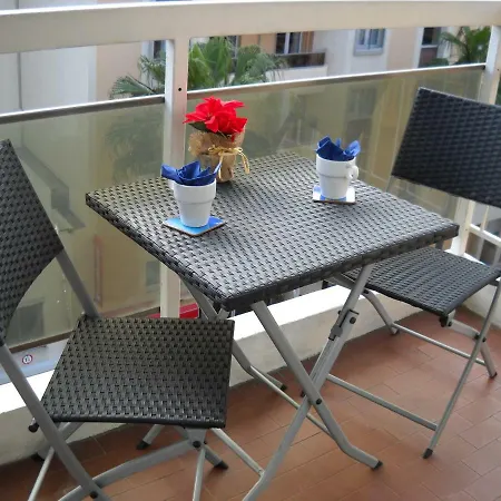 De La Mer Apartment